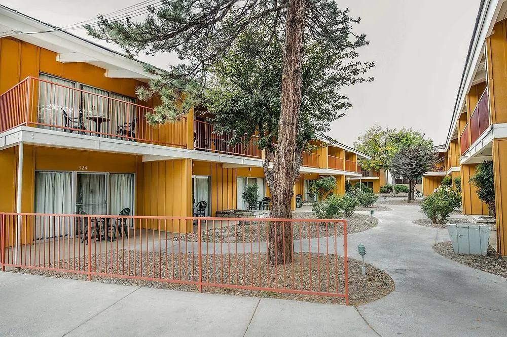 Econo Lodge Near Reno-Sparks Convention Center