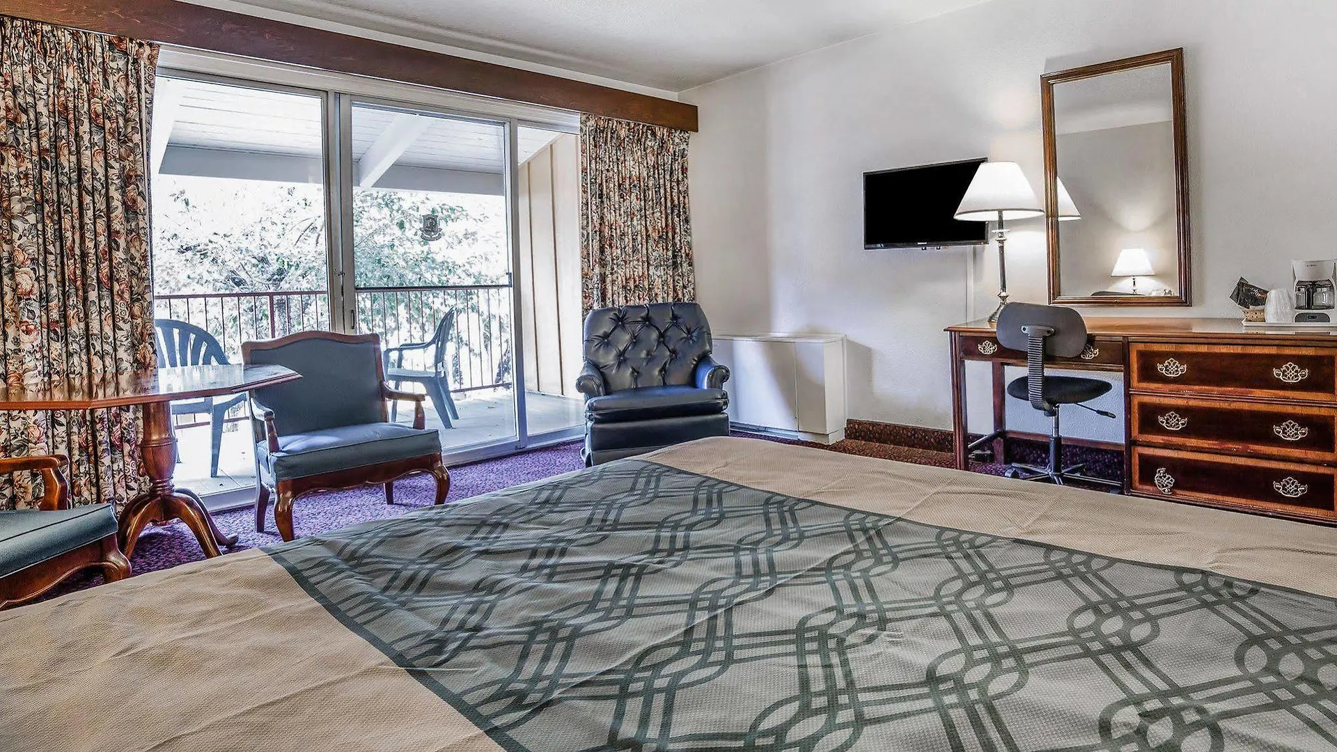 Econo Lodge Near Reno-Sparks Convention Center