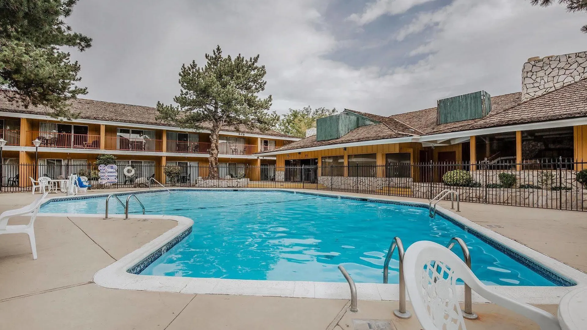Econo Lodge Near Reno-Sparks Convention Center